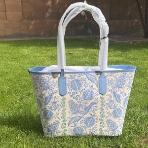 Rifle Paper Co. Classic Tote - Baby blue and white/ivory